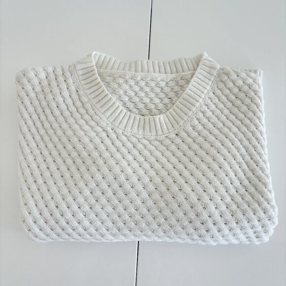 Sweaters - Sweater